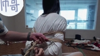 忧郁的笨鸟 线下体验约绑女大学生菲菲拍摄的小剧本