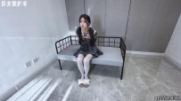灰太狼的羊 双马尾学妹体验团缚与分腿缚，超长时间放置，疯狂挠痒痒，观赏度拉满