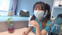 海砂原创 五花电击踮脚惩罚兼职的双马尾萝莉服务生